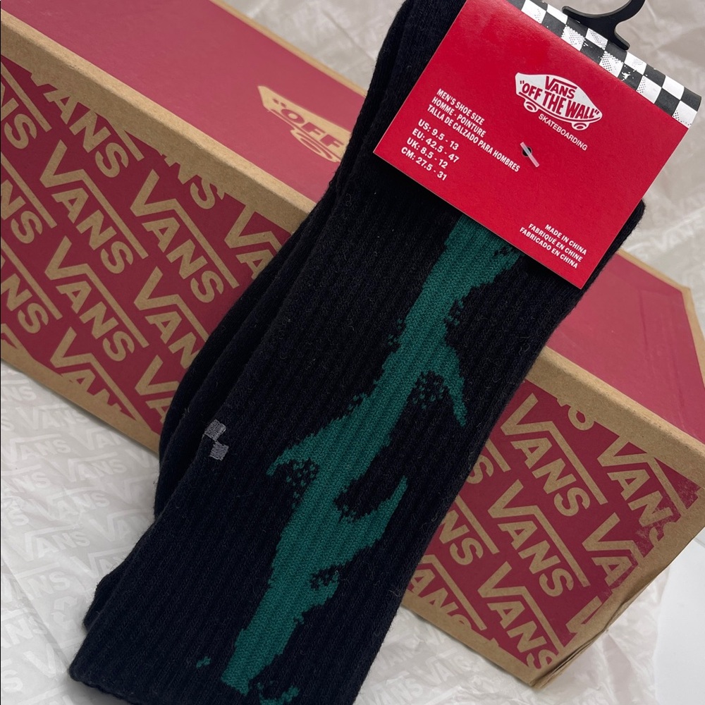 Vans Skate Thorn Crew Socks (1 pair)
Made to skate. - Picture 3 of 16